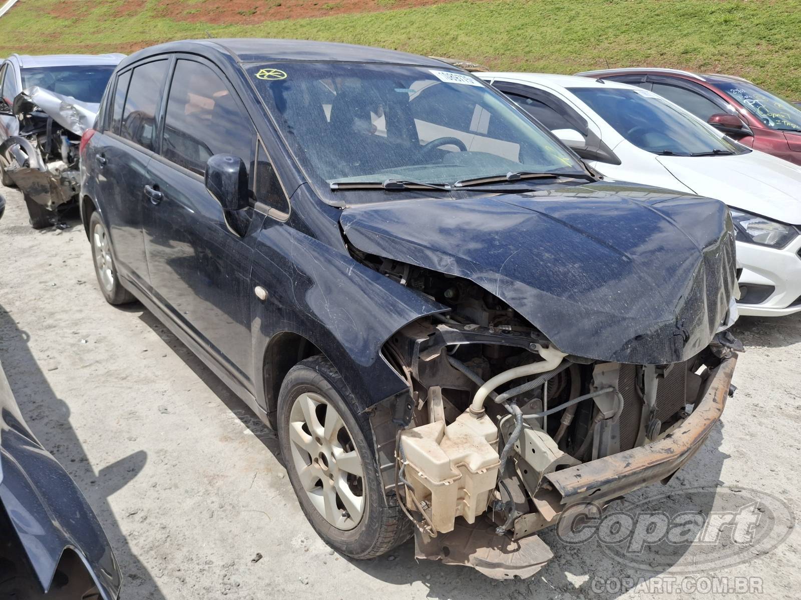 Nissan Tiida S 1.8 16V 2011