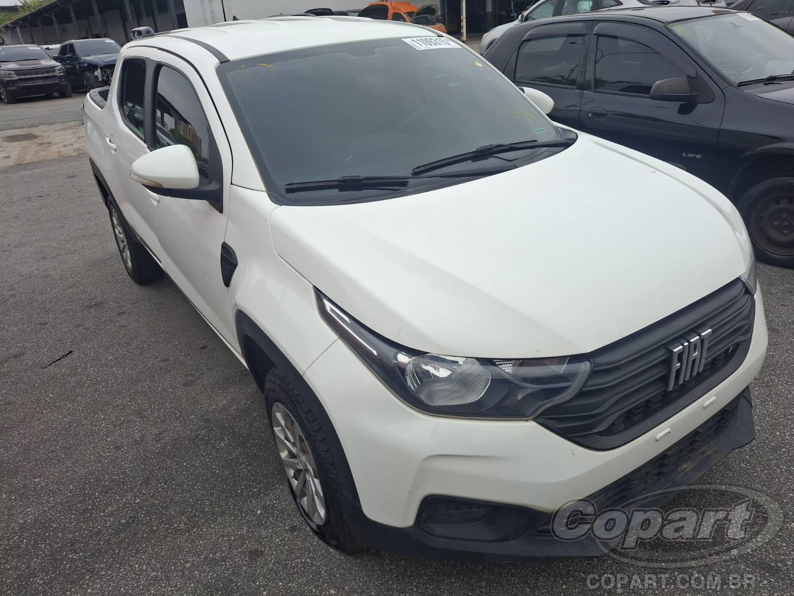 Fiat Strada CD 2024 em leilão