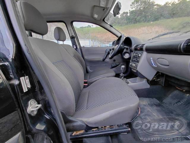 2010 CHEVROLET CLASSIC 