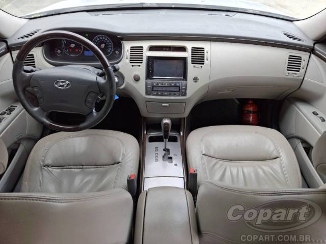 2011 HYUNDAI AZERA 