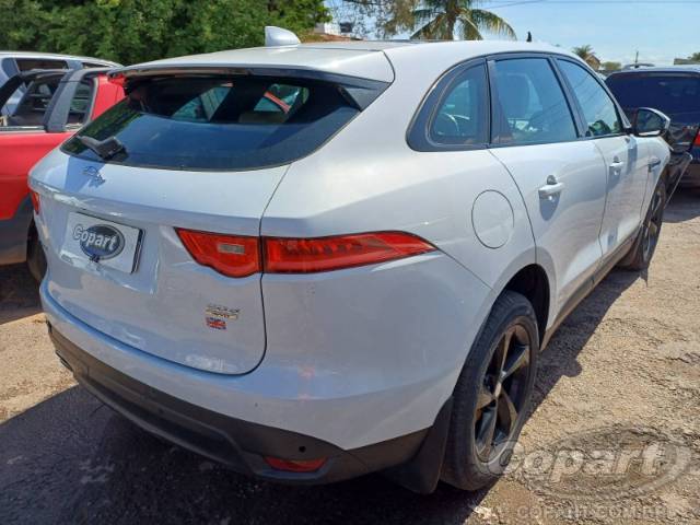 2017 JAGUAR F-PACE 