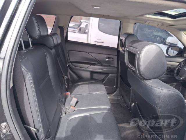 2014 MITSUBISHI OUTLANDER 