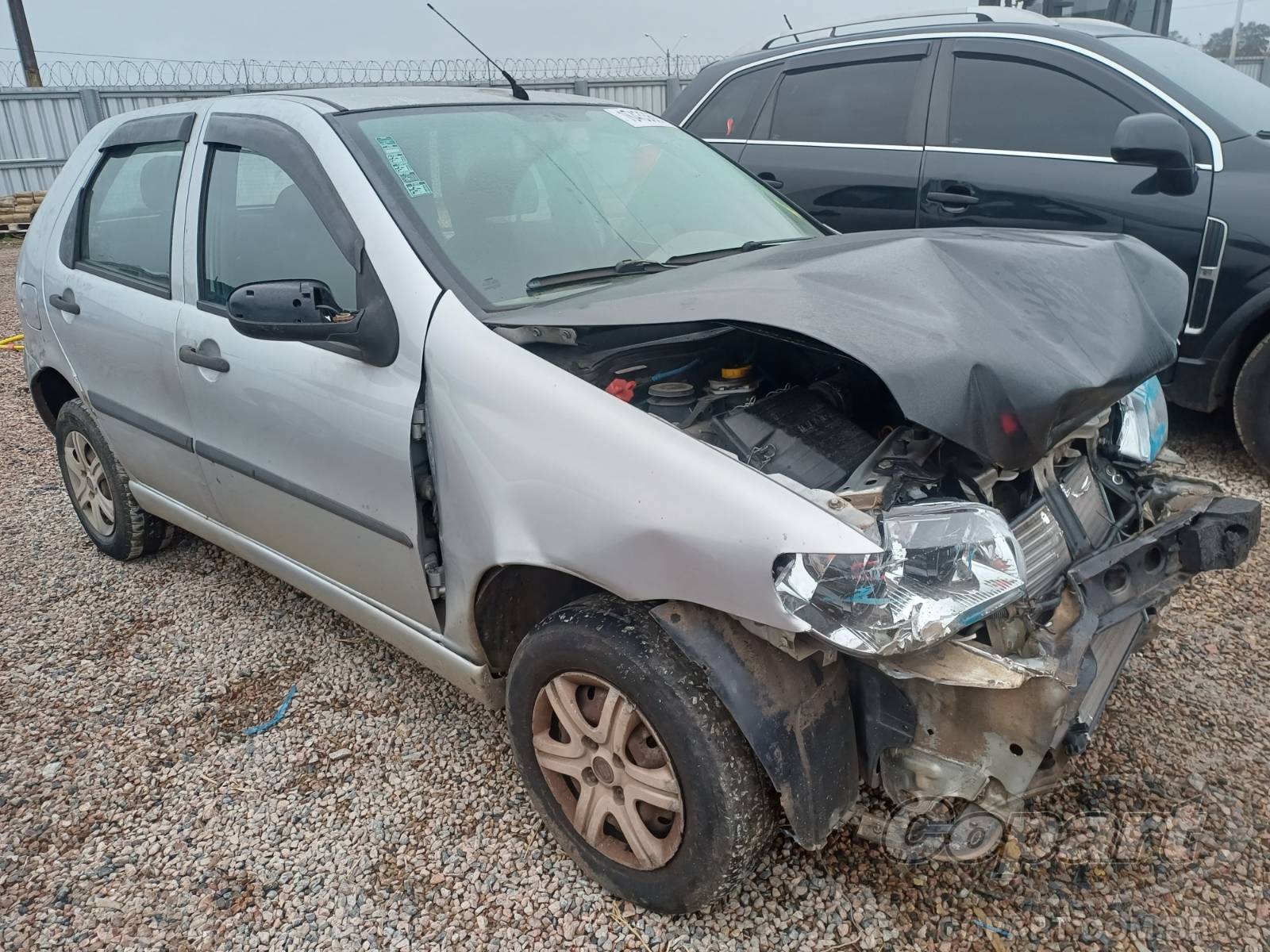 Veículo Fiat Palio 2010 FIAT PALIO Fire Economy 1.0 FLEXIVEL ALCOOL/GASOLINA 2011 em leilão