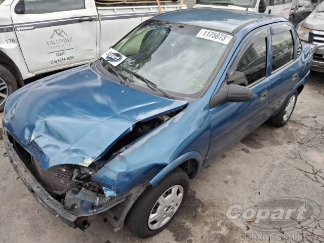 2002 CHEVROLET CORSA SEDAN 
