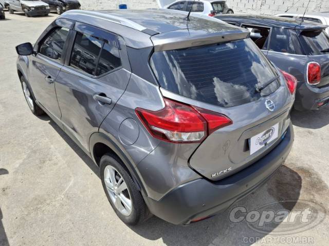 2018 NISSAN KICKS 