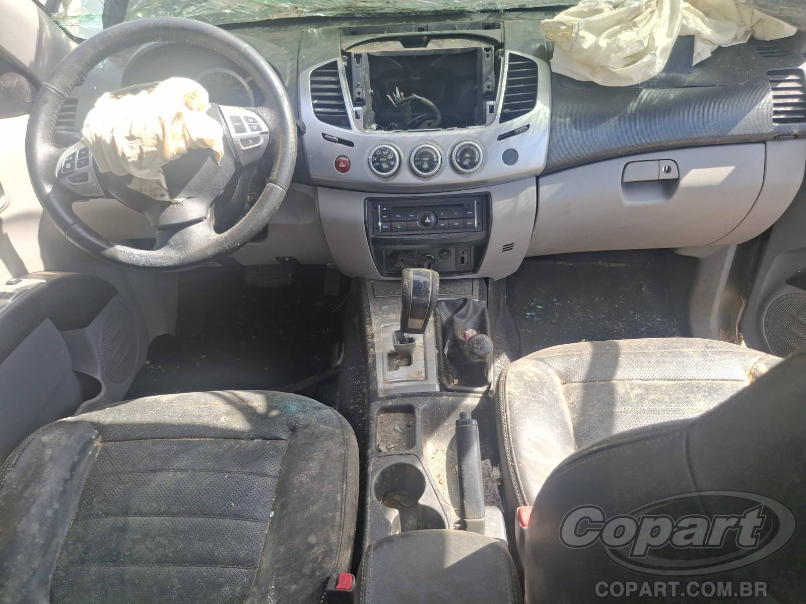 Foto 9 de 11: 2015 MITSUBISHI L200 TRITON