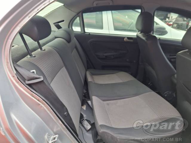 2011 VOLKSWAGEN VOYAGE 