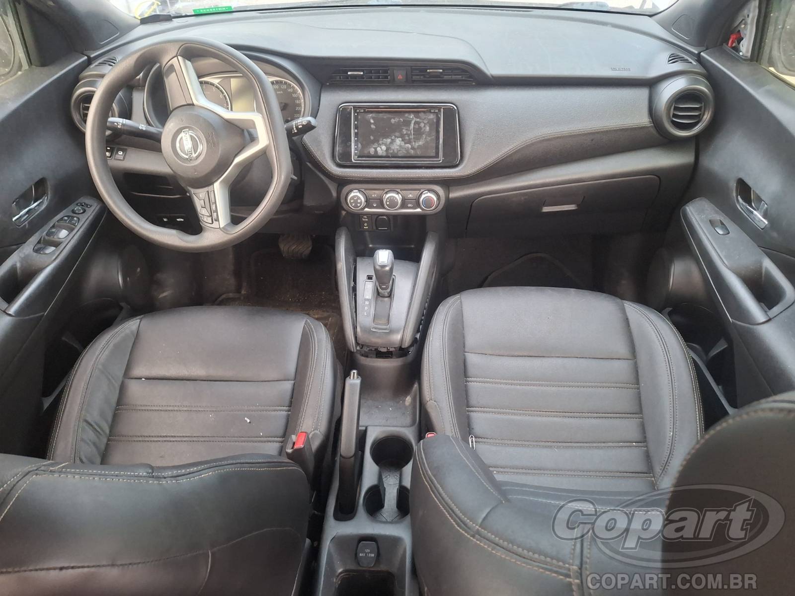 2019 NISSAN KICKS — foto 9 de 10