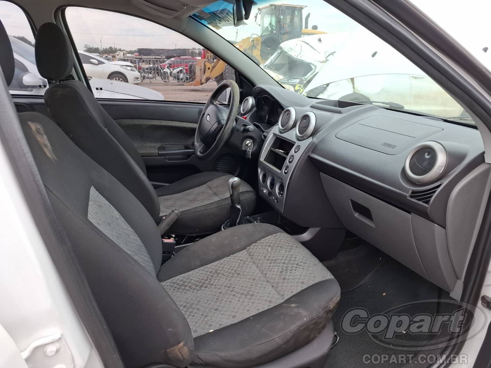 Foto 5: 2014 FORD FIESTA