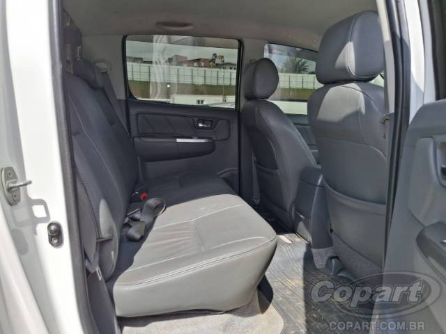 2015 TOYOTA HILUX CD 