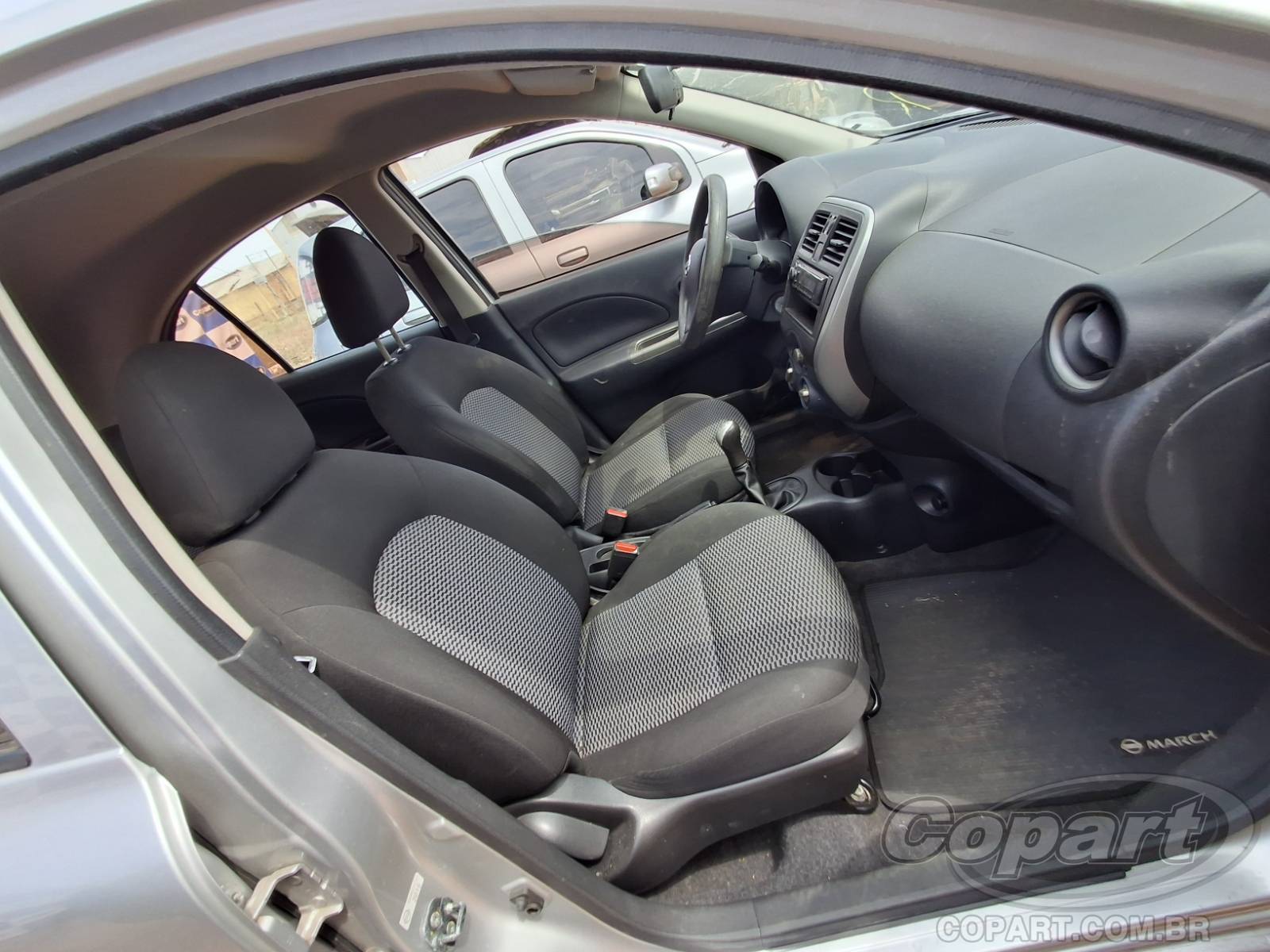 2016 NISSAN MARCH — foto 5 de 10