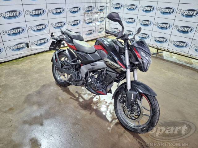 2026 BAJAJ DOMINAR 