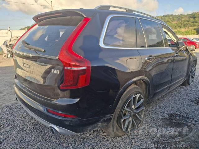 2019 VOLVO XC90 