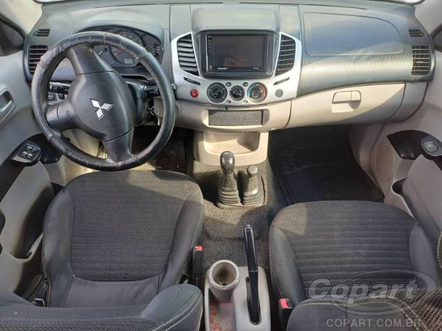 2015 MITSUBISHI L200 TRITON 