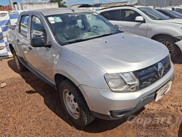 2018 RENAULT DUSTER OROCH 