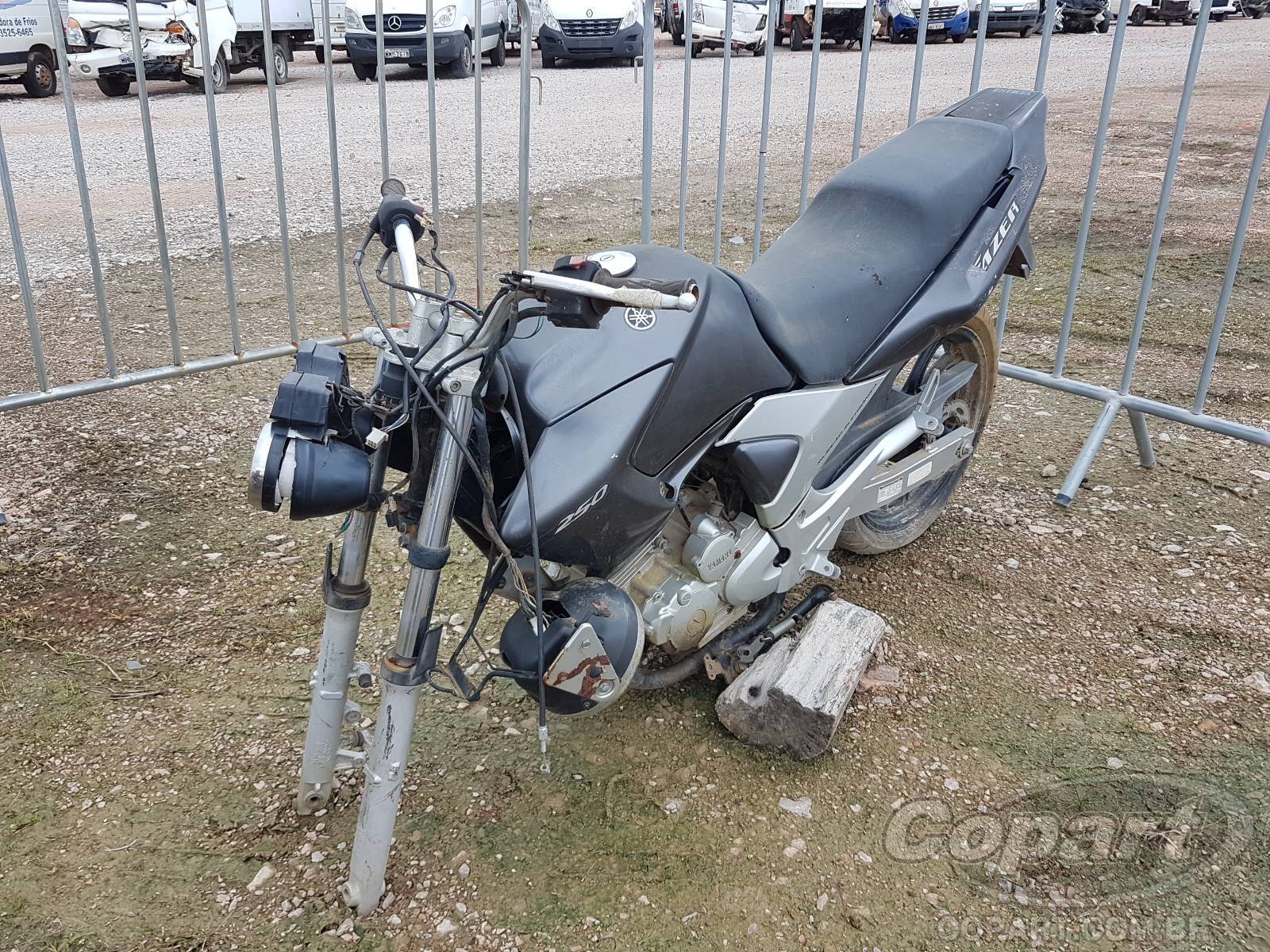 2006 YAMAHA FAZER — leilão em Curitiba/PR (foto 2)