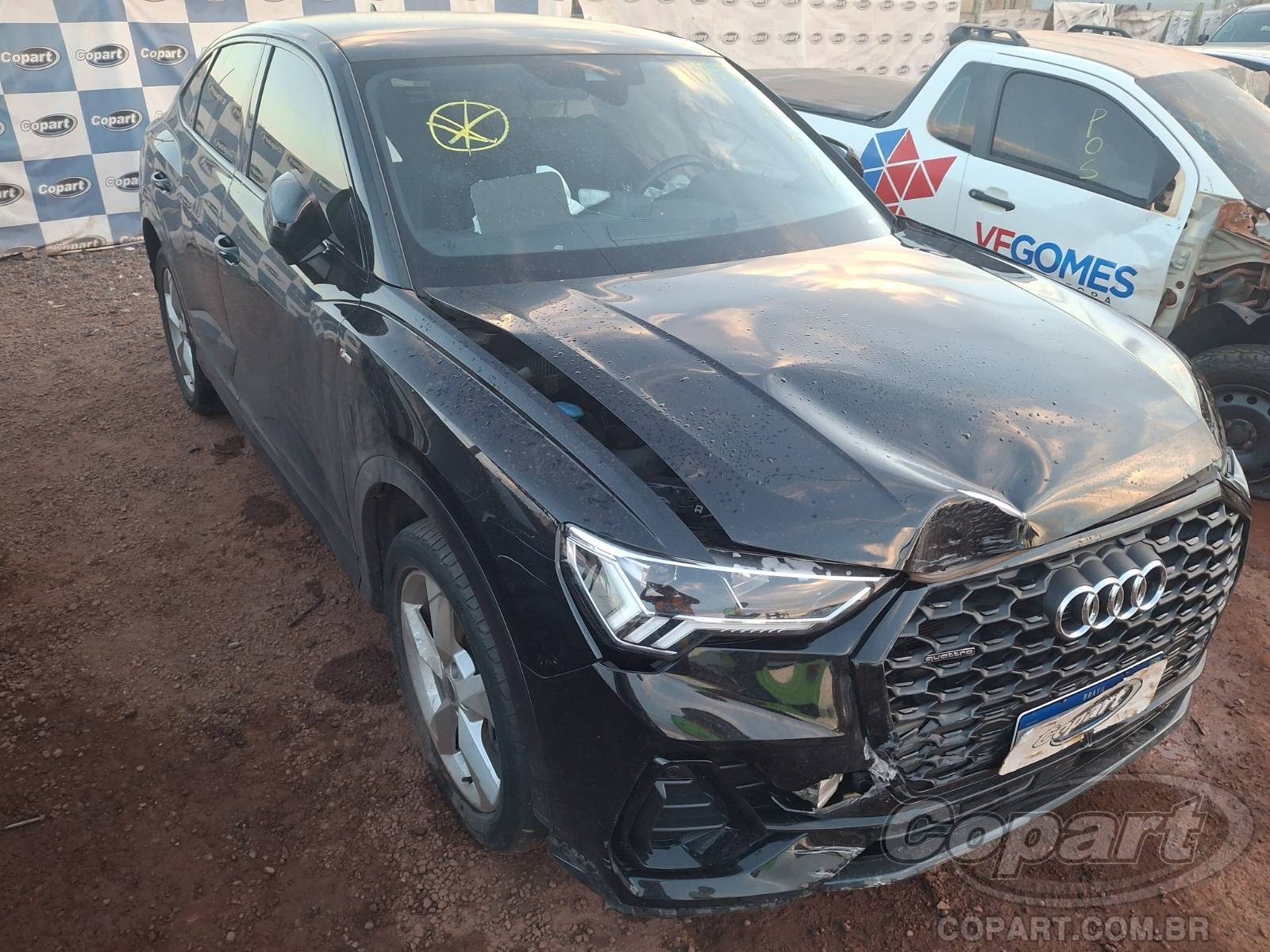 Veículo Audi Q3 SPORTBACK Audi Q3 Sportback 40 TFSI 2.0 2023 Colisão Frontal 2023 em leilão