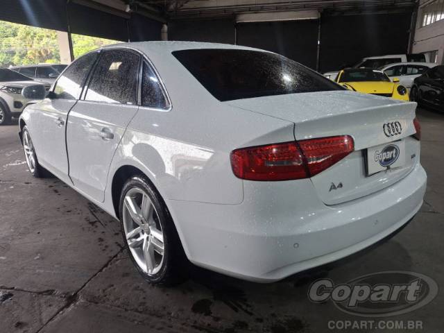 2015 AUDI A4 