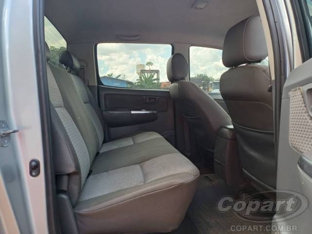 2015 TOYOTA HILUX CD 