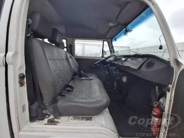 2010 VOLKSWAGEN KOMBI 
