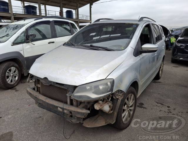 2013 VOLKSWAGEN SPACEFOX 