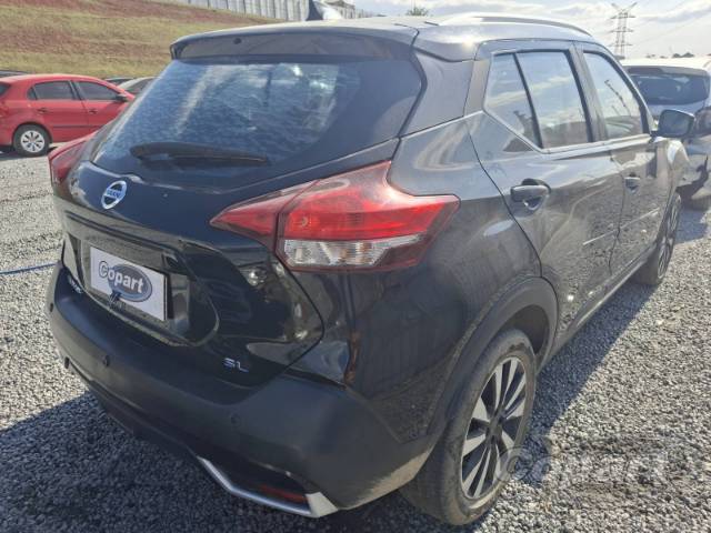 2017 NISSAN KICKS 