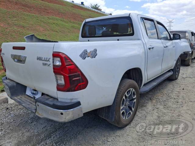 2024 TOYOTA HILUX CD 