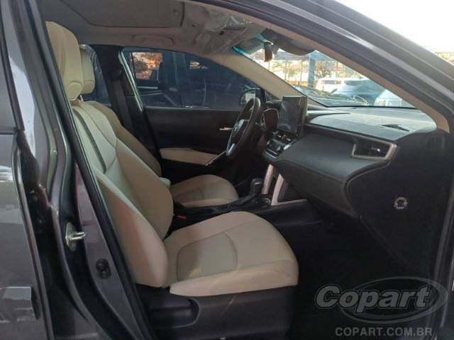 2026 TOYOTA COROLLA CROSS 