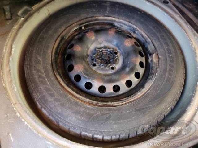 2013 VOLKSWAGEN VOYAGE 