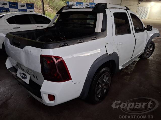 2019 RENAULT DUSTER OROCH 