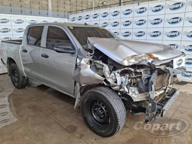 2024 TOYOTA HILUX CD 
