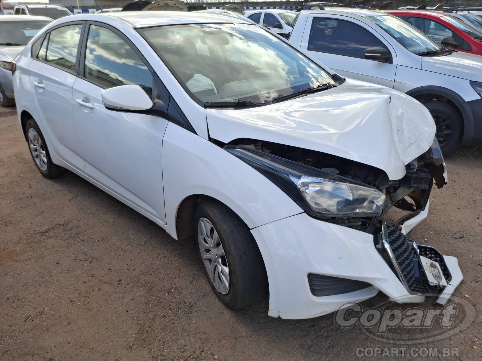 Hyundai HB20S Comfort Plus 1.0 12V CVVT