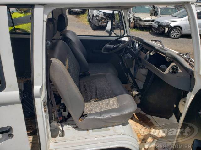 2012 VOLKSWAGEN KOMBI 