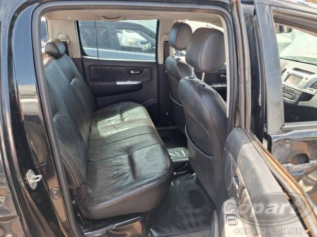 2015 TOYOTA HILUX CD 