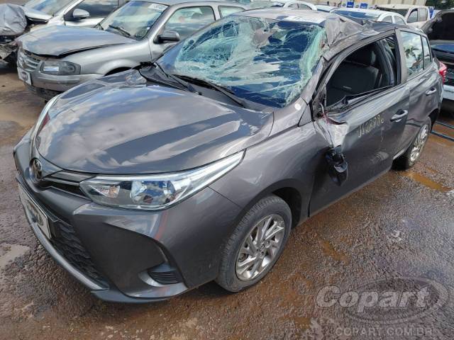 2023 TOYOTA YARIS 