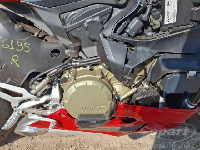 2015 DUCATI SUPERBIKE 