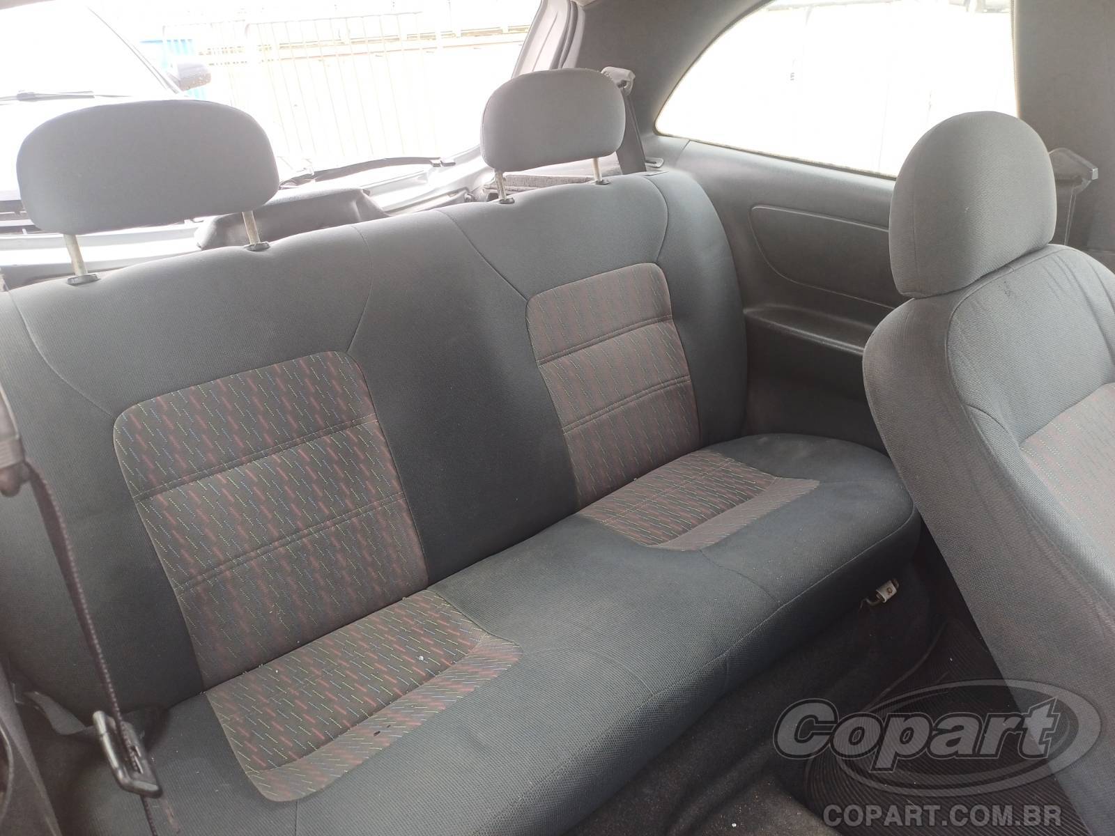Foto 6 de 11: 2001 CHEVROLET CELTA