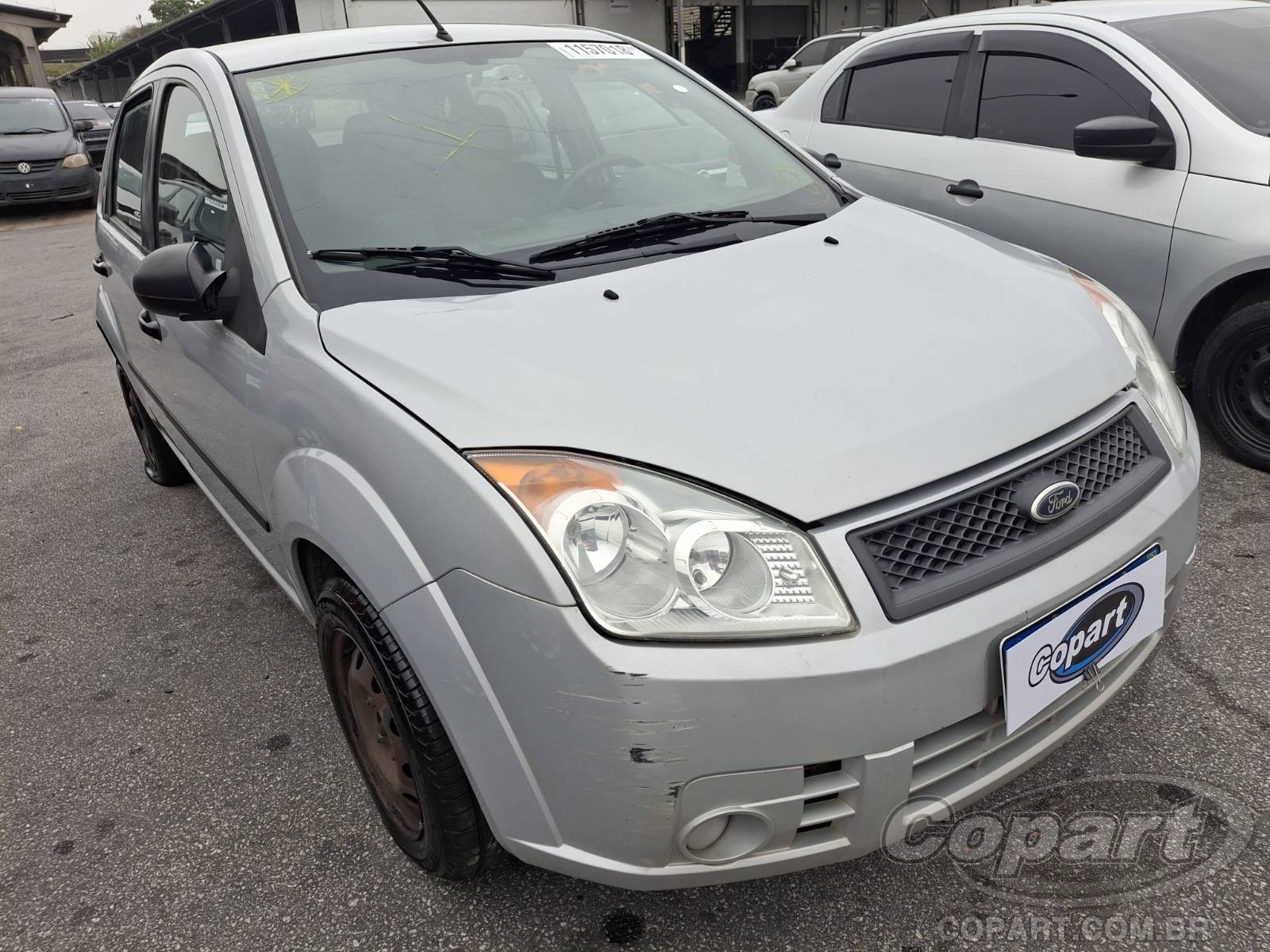 Ford Fiesta 2010 em leilão