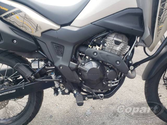 2025 HONDA XRE SAHARA 300 