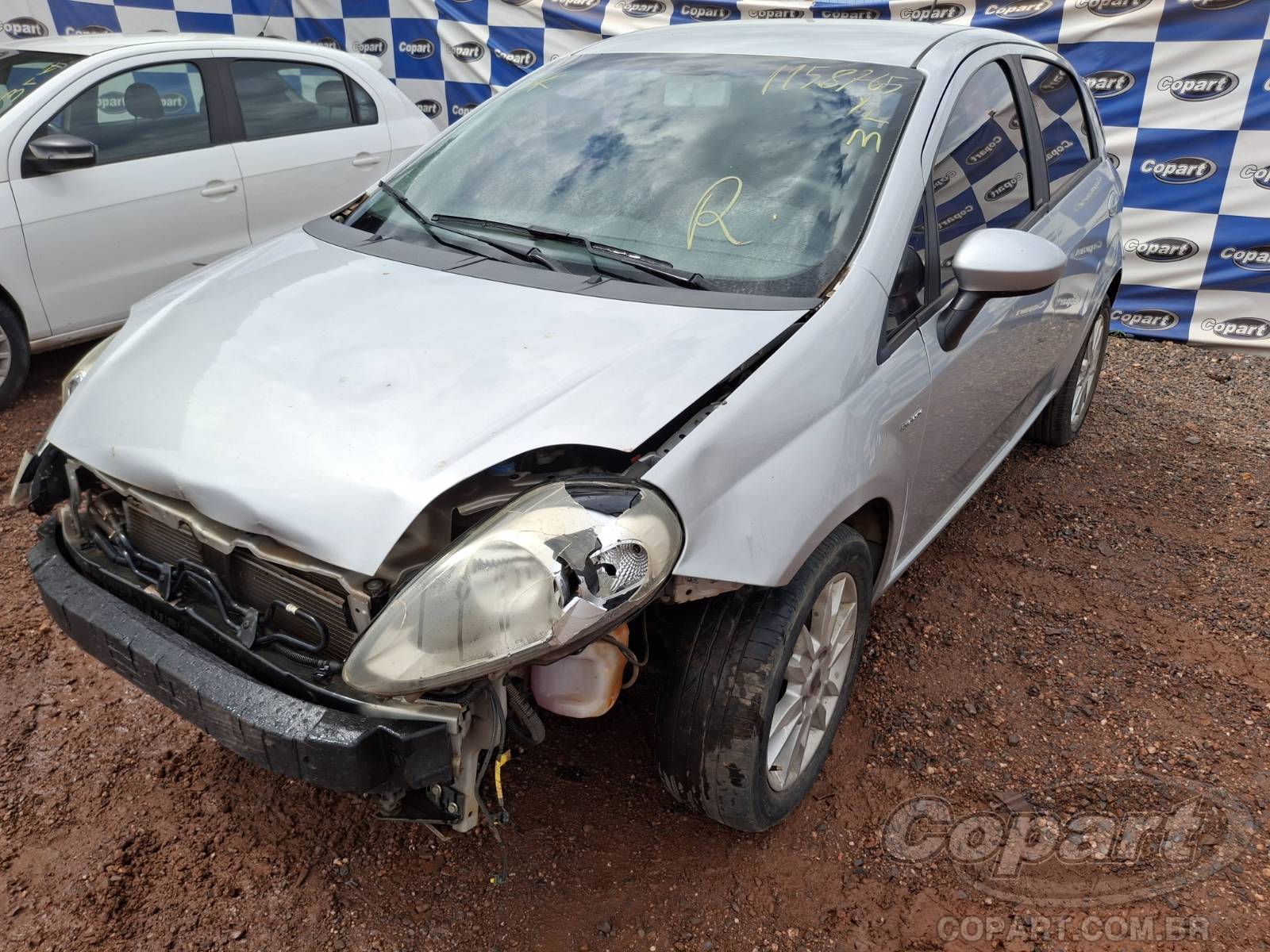 Foto 2: 2013 FIAT PUNTO
