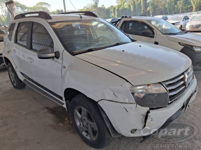 2015 RENAULT DUSTER 