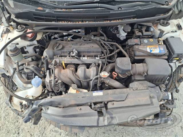 2015 HYUNDAI HB20S 