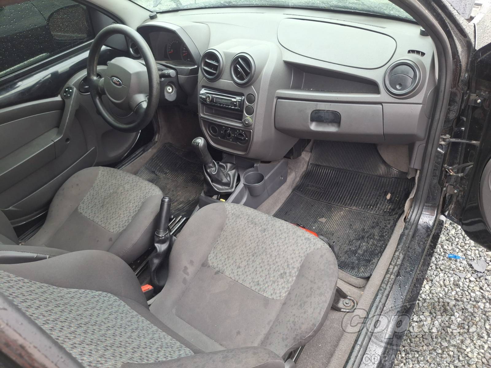 2013 FORD KA — foto 9 de 11