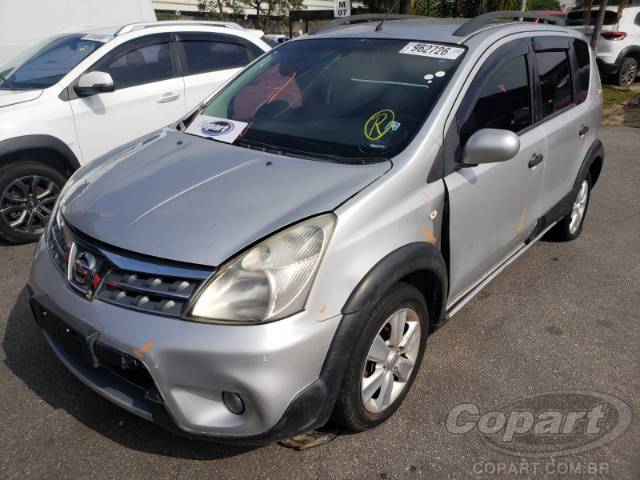 2011 NISSAN LIVINA 