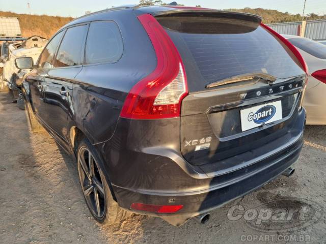 2016 VOLVO XC60 