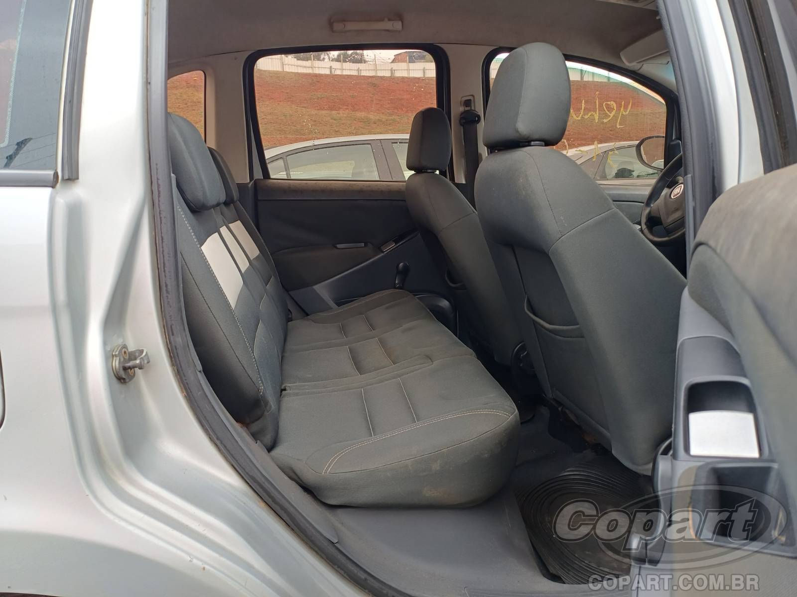 Foto 6 de 10: 2012 FIAT IDEA