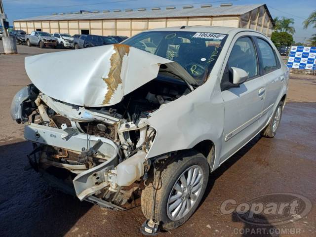 2016 TOYOTA ETIOS SEDA 