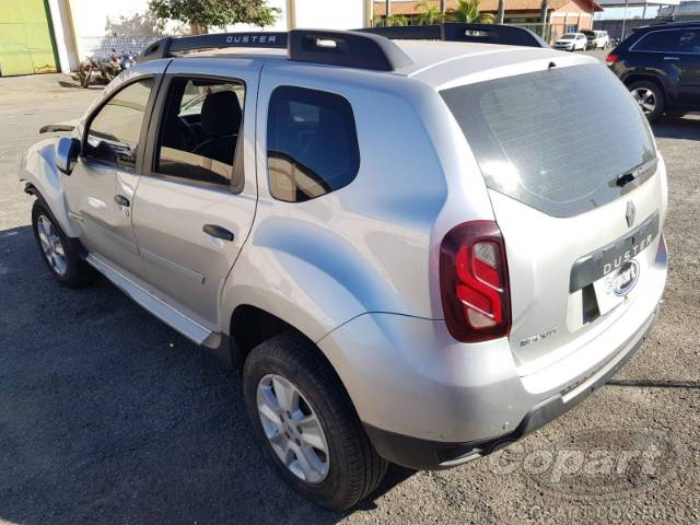 2019 RENAULT DUSTER 