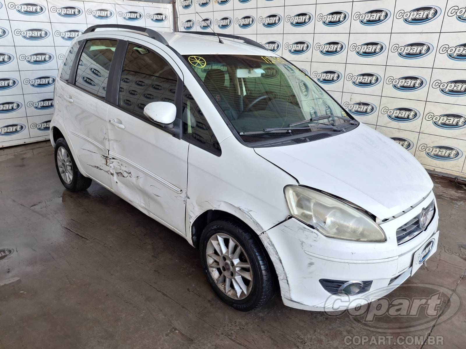 Veículo Fiat Idea FIAT Idea Attractive 1.4 Fire 2012 2012 em leilão