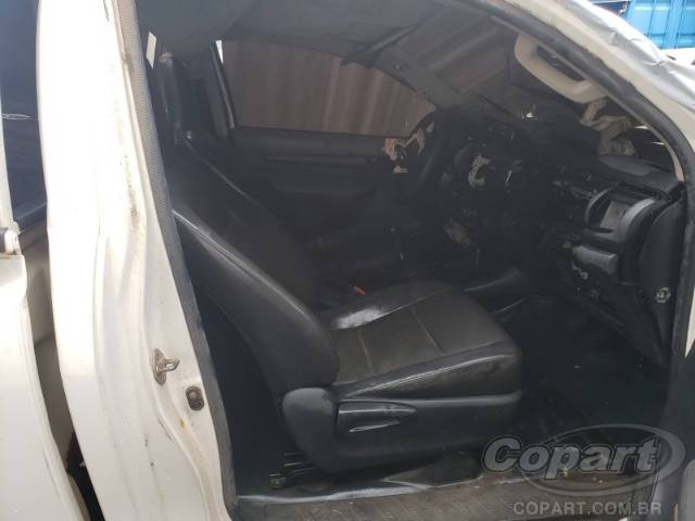 2019 TOYOTA HILUX CS 